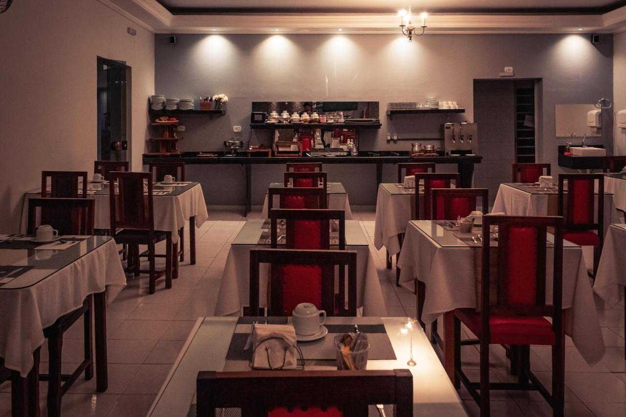 Hotel Garfo De Ouro 坎布伊 外观 照片